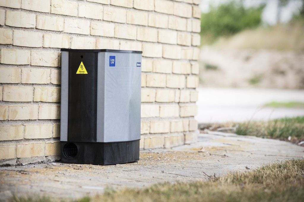 Dry Insectide Transfer Container Smartbox Smart Box - Rodent Control Singapore - Anticimex